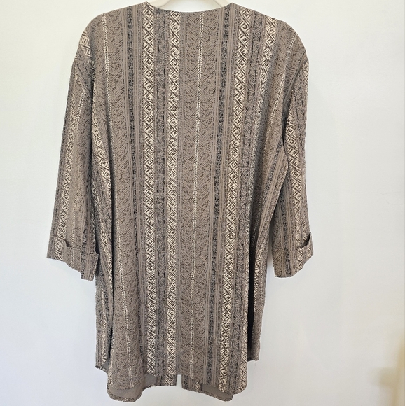 Pride & Joy Women's Tribal Print Ethnic Tunic Shirt Black Tan and Cream Size 12 - Picture 9 of 12